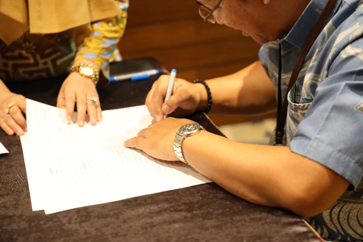 Suntikan Dana PIP Rp2,2 Miliar Bangkitkan UMKM di Jawa Timur dan Jawa Barat!